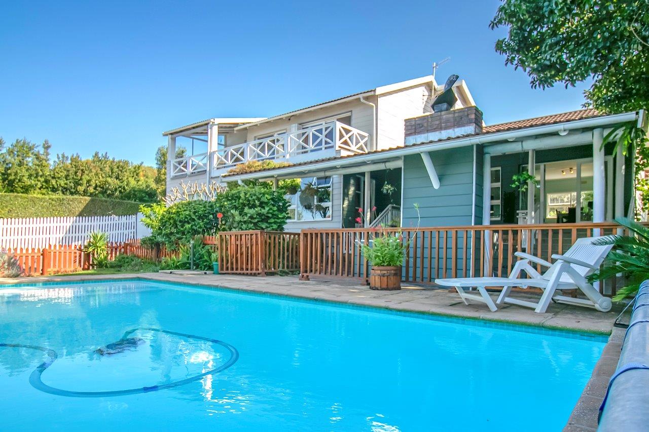 18 Navesink Drive, Plettenberg Bay
